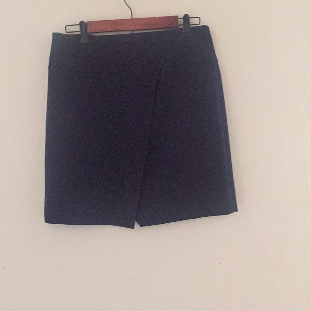 J CREW SKIRT 🌺